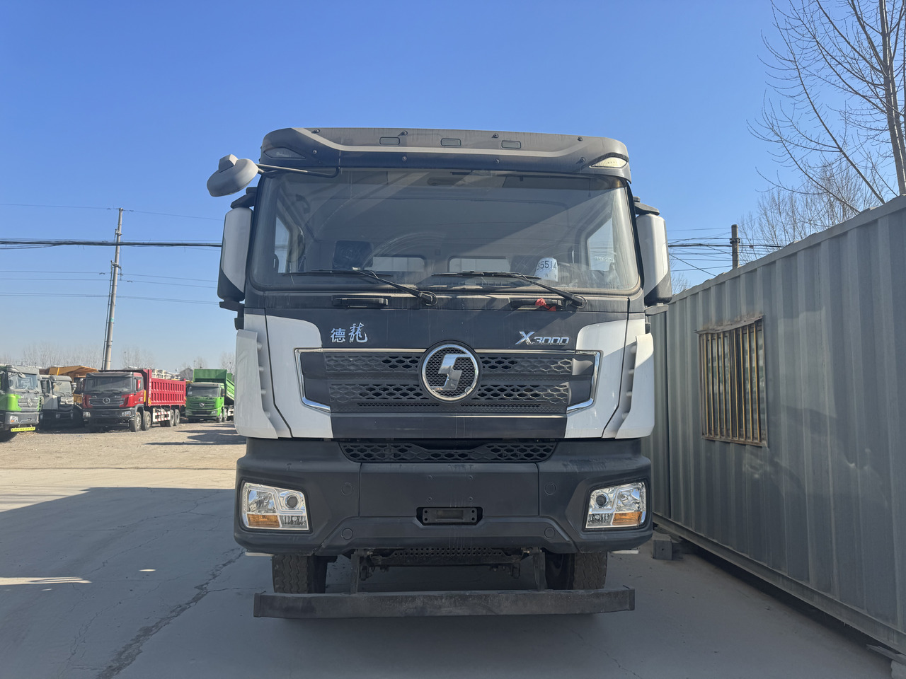 SHACMAN X3000 - Sklápěč: obrázek 2 SHACMAN X3000 - Sklápěč: obrázek 2