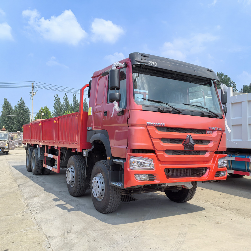 SINOTRUCK HOWO - Nákladní automobil valníkový/ Plošinový: obrázek 1 SINOTRUCK HOWO - Nákladní automobil valníkový/ Plošinový: obrázek 1