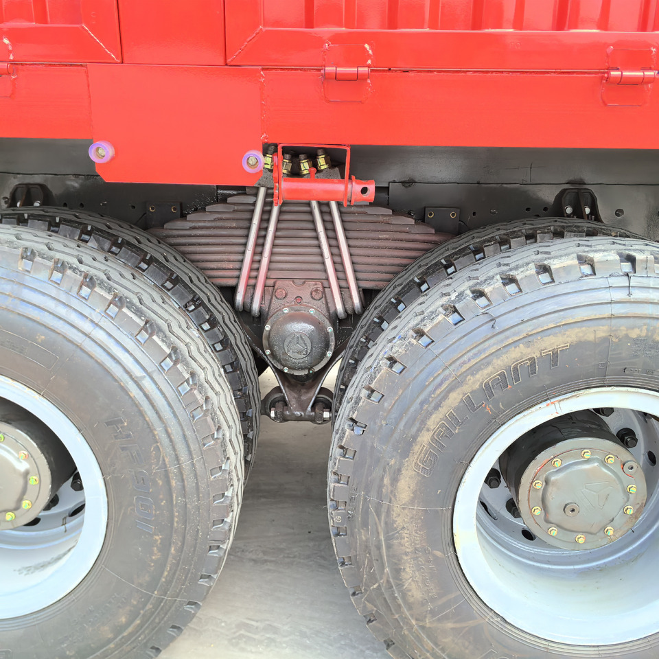 SINOTRUCK HOWO - Nákladní automobil valníkový/ Plošinový: obrázek 5 SINOTRUCK HOWO - Nákladní automobil valníkový/ Plošinový: obrázek 5