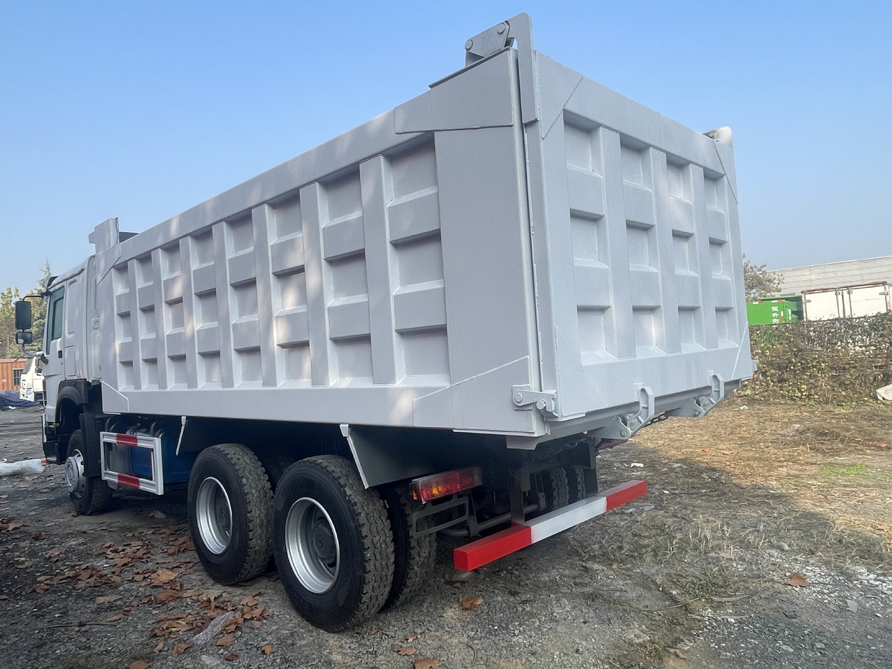 SINOTRUCK HOWO - Sklápěč: obrázek 5 SINOTRUCK HOWO - Sklápěč: obrázek 5