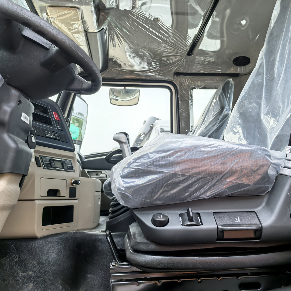 SINOTRUCK HOWO - Tahač: obrázek 4 SINOTRUCK HOWO - Tahač: obrázek 4