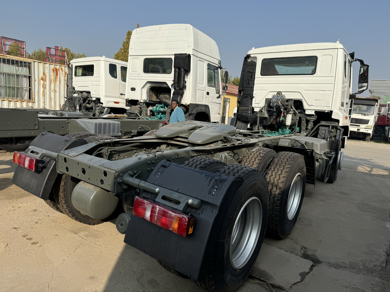 SINOTRUCK HOWO - Tahač: obrázek 3 SINOTRUCK HOWO - Tahač: obrázek 3