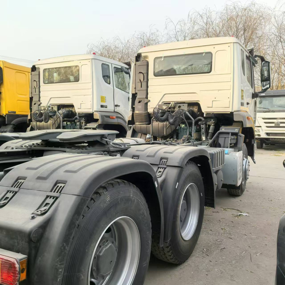 SINOTRUCK HOWO - Tahač: obrázek 5 SINOTRUCK HOWO - Tahač: obrázek 5