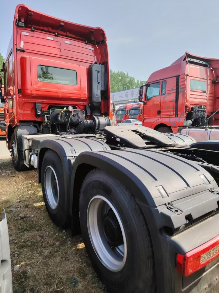 SINOTRUCK HOWO - Tahač: obrázek 5 SINOTRUCK HOWO - Tahač: obrázek 5