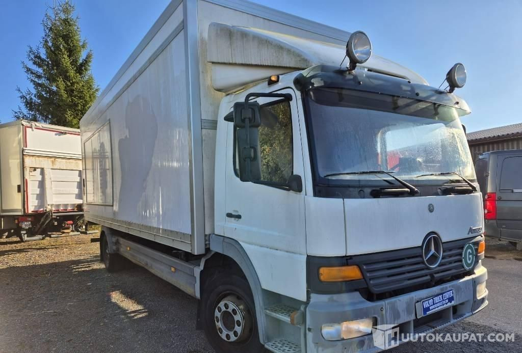 Mercedes-Benz Atego 1223 umpikori+pl nostin, 2003, 323 000 km, Forssa - Skříňový nákladní auto: obrázek 2 Mercedes-Benz Atego 1223 umpikori+pl nostin, 2003, 323 000 km, Forssa - Skříňový nákladní auto: obrázek 2