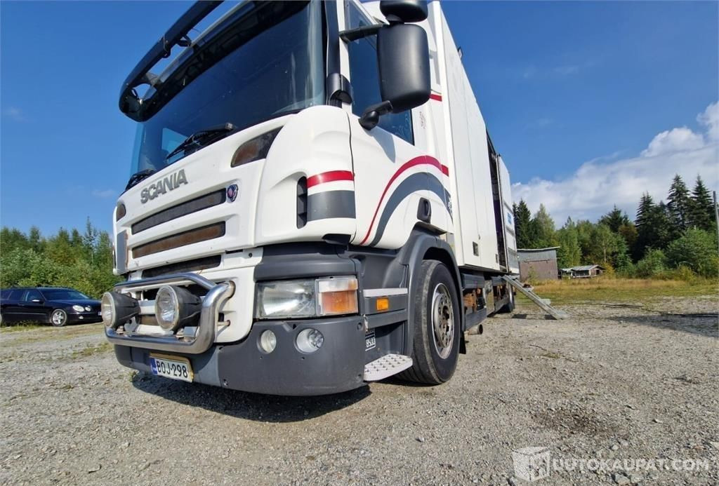 Scania P 230 Huoltokuorma-auto ruokailutilalla, 2008, Siilinjärvi - Skříňový nákladní auto: obrázek 5 Scania P 230 Huoltokuorma-auto ruokailutilalla, 2008, Siilinjärvi - Skříňový nákladní auto: obrázek 5