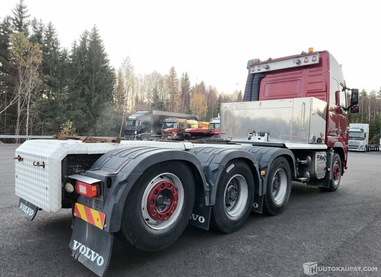 Volvo FH16 600 8x4, 2009, 16.0 l, Diesel, 888 123 km, Vantaa - Tahač: obrázek 4 Volvo FH16 600 8x4, 2009, 16.0 l, Diesel, 888 123 km, Vantaa - Tahač: obrázek 4
