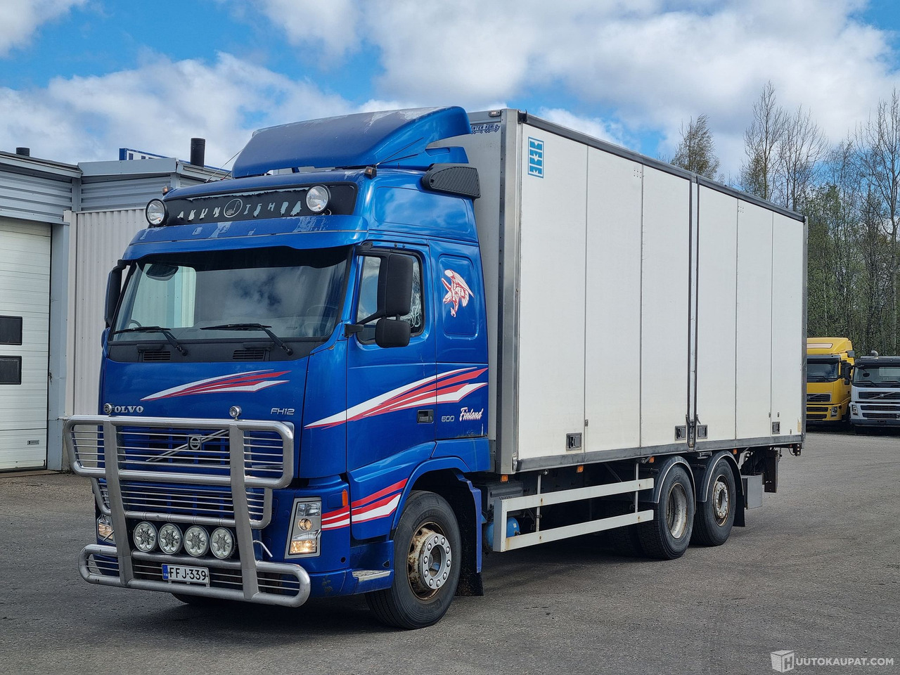 Volvo FH 12 6×2, 2002, Tampere - Skříňový nákladní auto: obrázek 1 Volvo FH 12 6×2, 2002, Tampere - Skříňový nákladní auto: obrázek 1