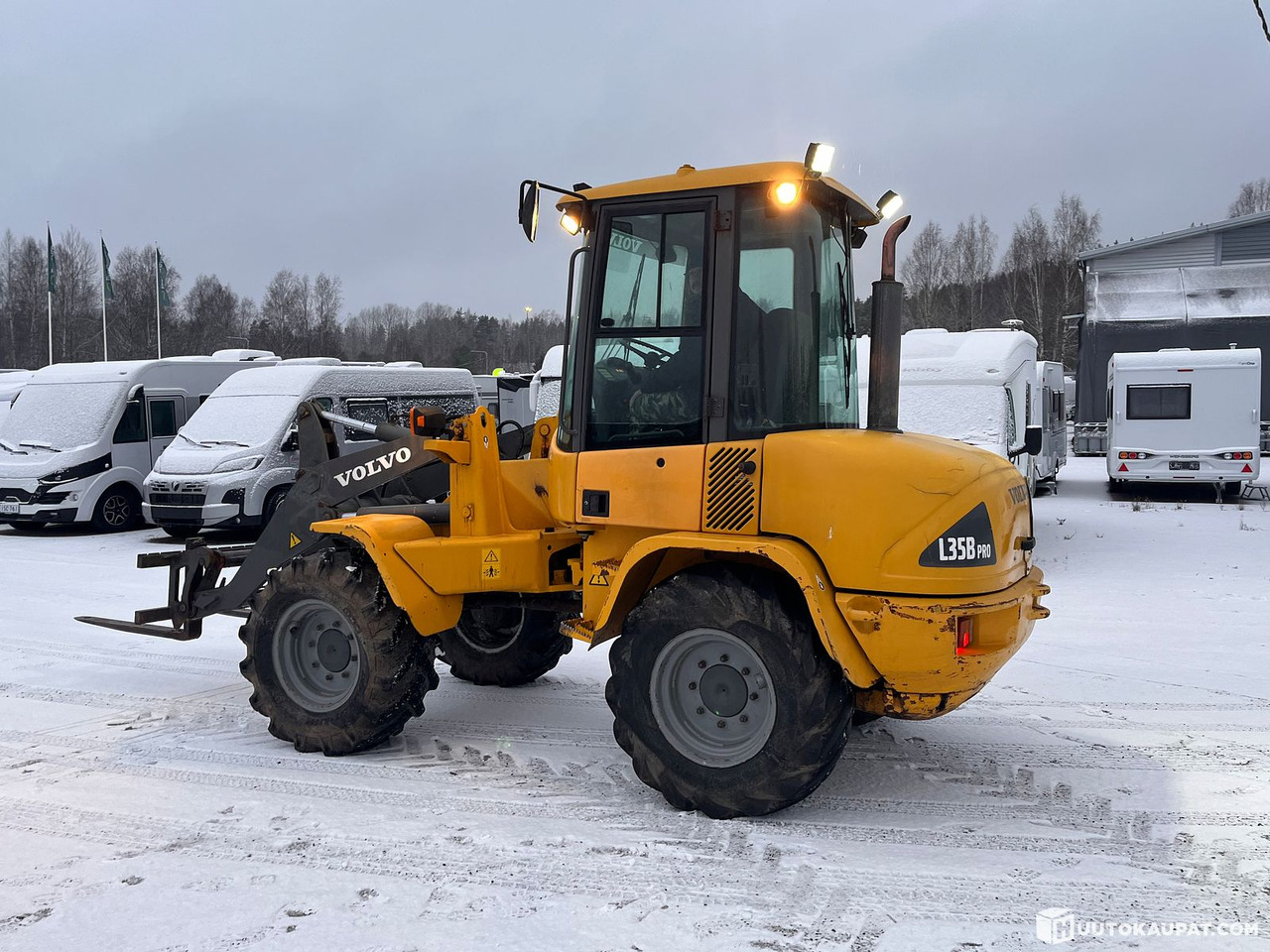 Volvo L35B Pro wheel loader with opening bucket and pallet forks, 2005, Vihti - Kolový nakladač: obrázek 3 Volvo L35B Pro wheel loader with opening bucket and pallet forks, 2005, Vihti - Kolový nakladač: obrázek 3
