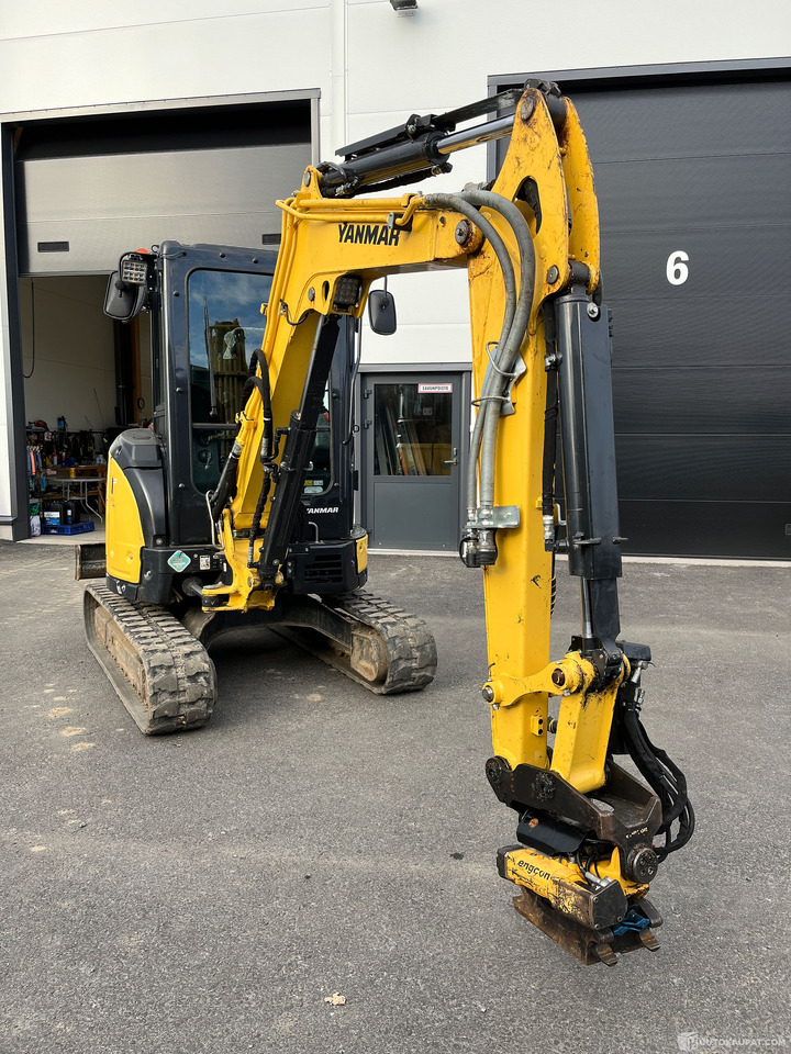 Yanmar Vio33 engconilla ja 5 työlaitetta, vm.21/22, Tampere - Mini rýpadlo: obrázek 5 Yanmar Vio33 engconilla ja 5 työlaitetta, vm.21/22, Tampere - Mini rýpadlo: obrázek 5