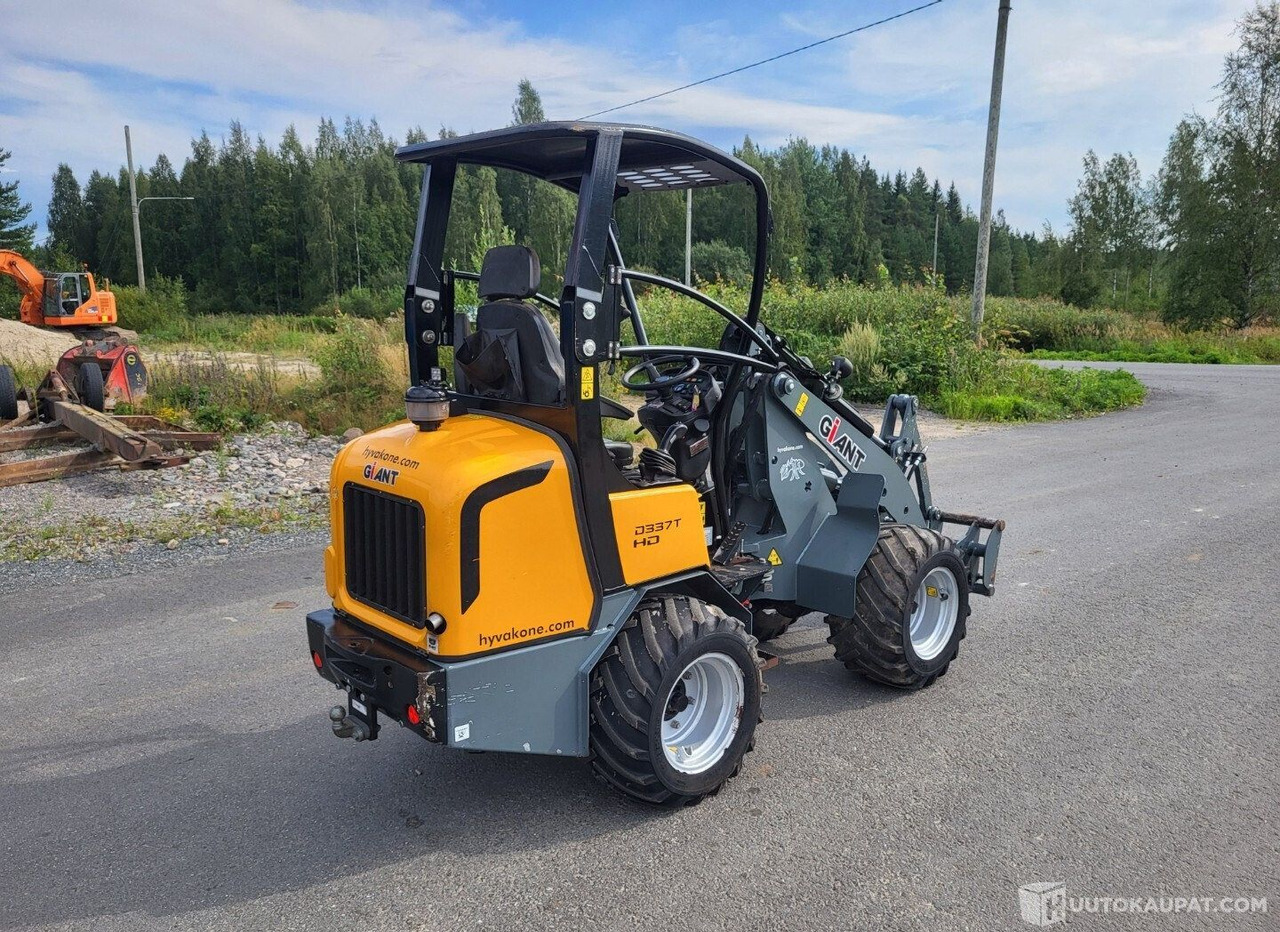 Giant D337T, 2018, Diesel, 2 016 h, Virrat - Zemědělská technika: obrázek 3 Giant D337T, 2018, Diesel, 2 016 h, Virrat - Zemědělská technika: obrázek 3