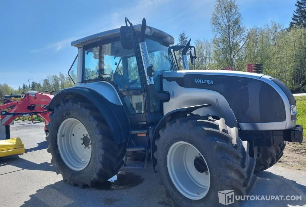 Valtra M 120 E, VAIN 2932 h, Okraspecial, 2004, Kokkola - Zemědělská technika: obrázek 2 Valtra M 120 E, VAIN 2932 h, Okraspecial, 2004, Kokkola - Zemědělská technika: obrázek 2