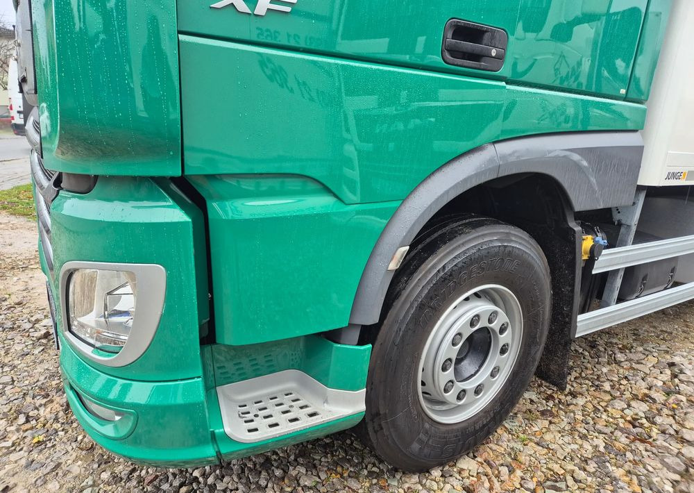 Skříňový nákladní auto DAF XF ORYGINALNY PRZEBIEG z Niemiec / TANDEM ZESTAW PRZEJAZDOWY Z WINDĄ: obrázek 16