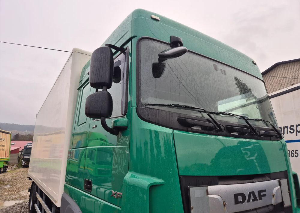 Skříňový nákladní auto DAF XF ORYGINALNY PRZEBIEG z Niemiec / TANDEM ZESTAW PRZEJAZDOWY Z WINDĄ: obrázek 6
