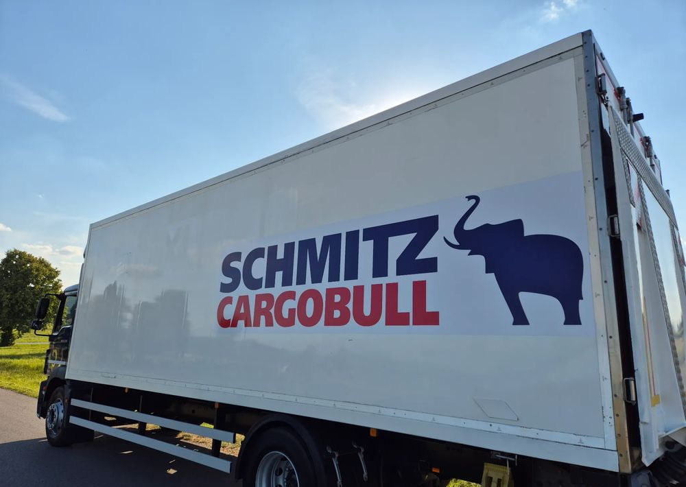 MAN TGM 18.250 Carrier 1950 D/E z Holandii / TOP STAN / 7.5m / 18 palet / winda + drzwi boczne / OKAZJA - Chladírenský nákladní automobil: obrázek 4 MAN TGM 18.250 Carrier 1950 D/E z Holandii / TOP STAN / 7.5m / 18 palet / winda + drzwi boczne / OKAZJA - Chladírenský nákladní automobil: obrázek 4