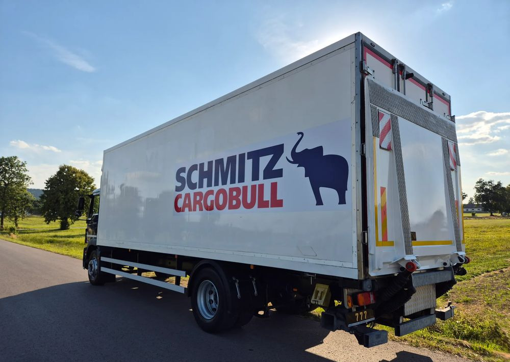 MAN TGM 18.250 Carrier 1950 D/E z Holandii / TOP STAN / 7.5m / 18 palet / winda + drzwi boczne / OKAZJA - Chladírenský nákladní automobil: obrázek 2 MAN TGM 18.250 Carrier 1950 D/E z Holandii / TOP STAN / 7.5m / 18 palet / winda + drzwi boczne / OKAZJA - Chladírenský nákladní automobil: obrázek 2