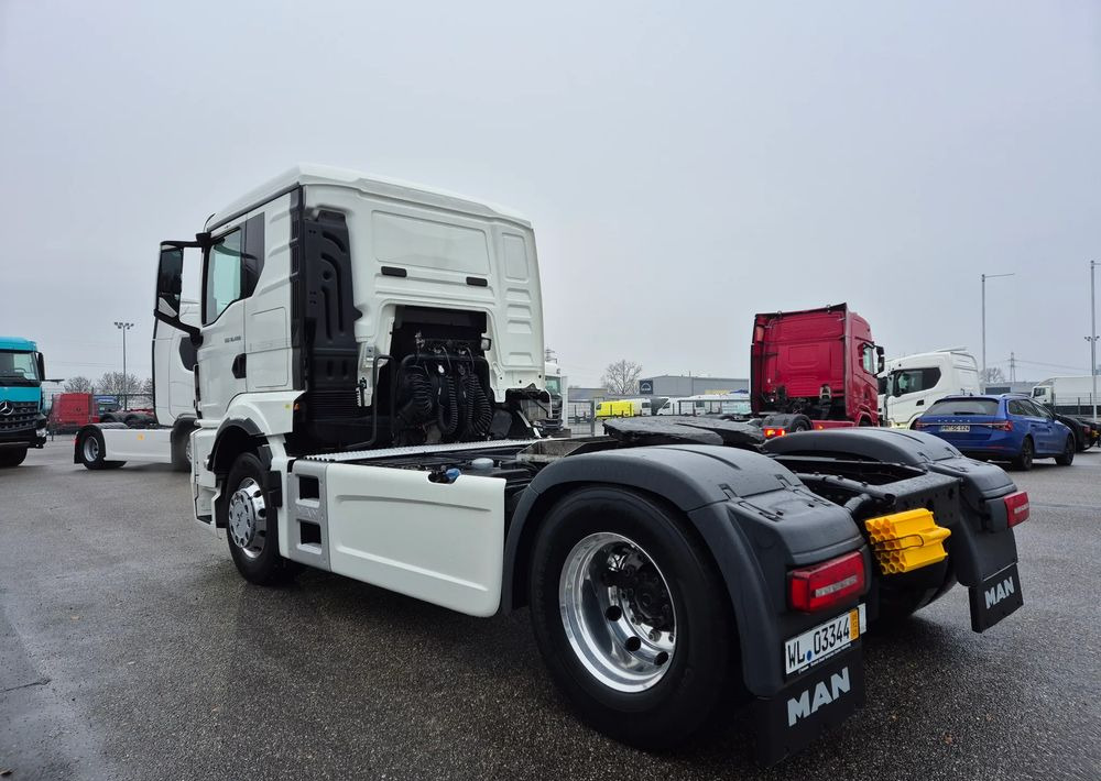 MAN TGS 18.400 NAUKA JAZDY STANDARD 4x2 / TGX 18.360 400 510 460 500 TOP STAN / ŚWIEŻO SPROWADZONY - Tahač: obrázek 5 MAN TGS 18.400 NAUKA JAZDY STANDARD 4x2 / TGX 18.360 400 510 460 500 TOP STAN / ŚWIEŻO SPROWADZONY - Tahač: obrázek 5