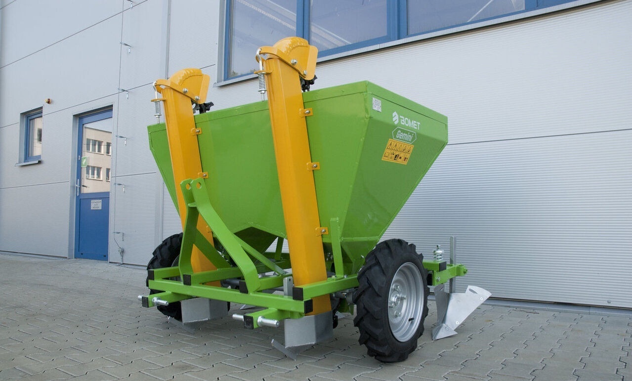 Bomet S239/1 70/75cm 2-rzędowa Gemini - Sazeč brambor: obrázek 4 Bomet S239/1 70/75cm 2-rzędowa Gemini - Sazeč brambor: obrázek 4