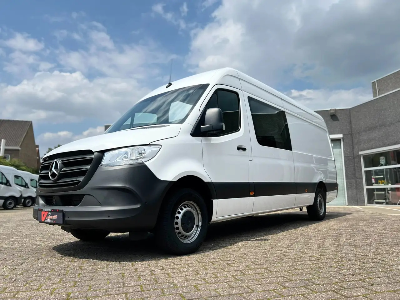 Mercedes-Benz Sprinter 315 L3H2 (37.500€ex) 3.5T SLEEP | DUB CAB 7PL - Dodávka s dvojitou kabinou: obrázek 3 Mercedes-Benz Sprinter 315 L3H2 (37.500€ex) 3.5T SLEEP | DUB CAB 7PL - Dodávka s dvojitou kabinou: obrázek 3