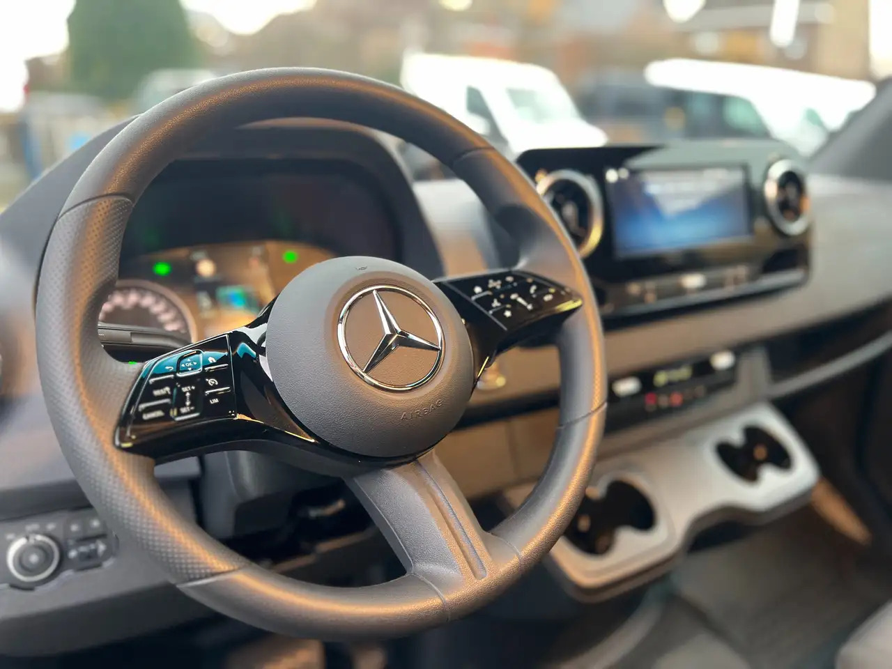 Mercedes-Benz Sprinter 317 L3H2 (48.500€ex) Facelift | 3.5T Trekhaak - Furgon: obrázek 1 Mercedes-Benz Sprinter 317 L3H2 (48.500€ex) Facelift | 3.5T Trekhaak - Furgon: obrázek 1