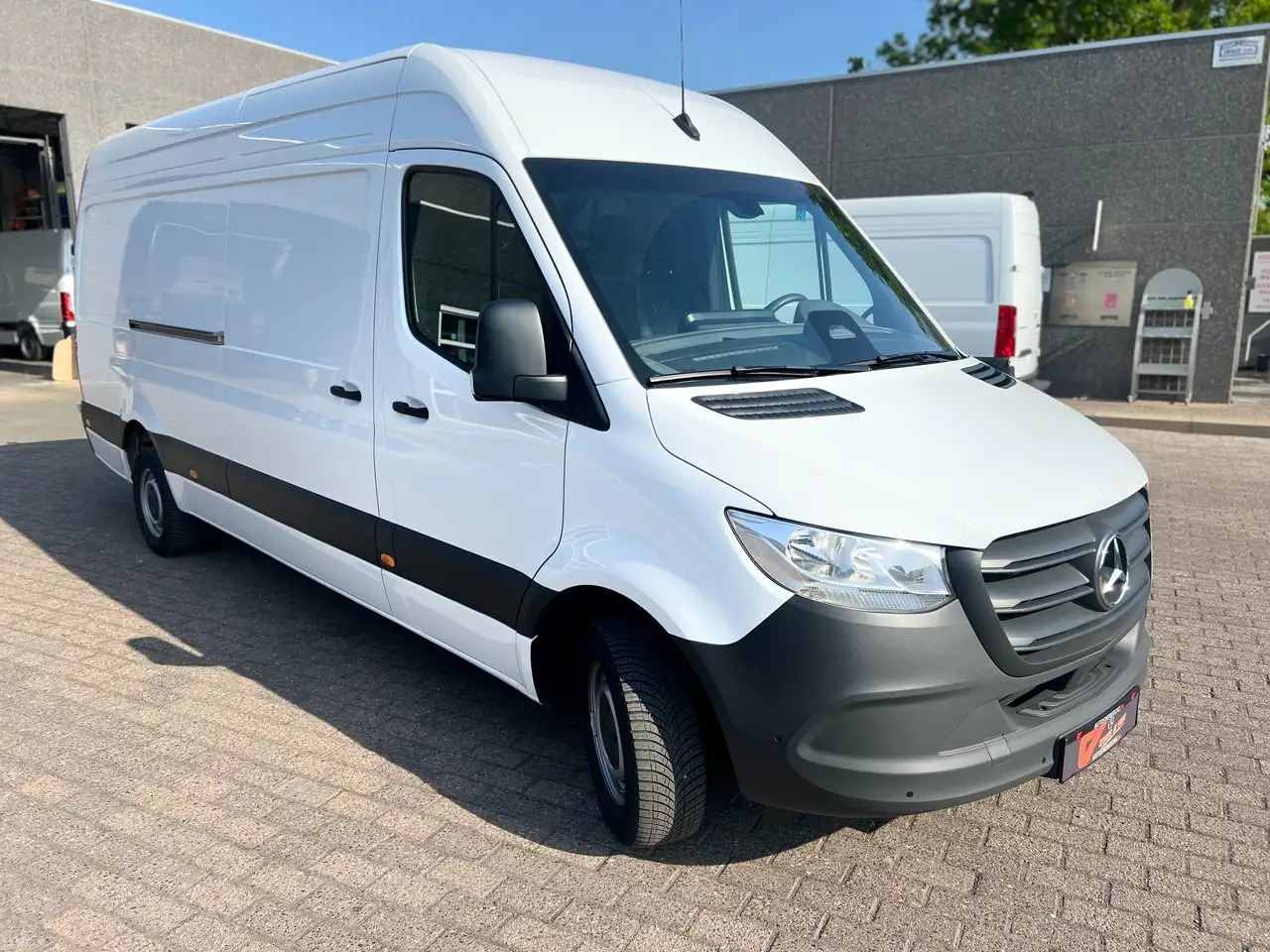 Mercedes-Benz Sprinter 317 L3H2 PRO (35.950ex) FACELIFT |CAMERA| 11" MBUX - Furgon: obrázek 3 Mercedes-Benz Sprinter 317 L3H2 PRO (35.950ex) FACELIFT |CAMERA| 11" MBUX - Furgon: obrázek 3