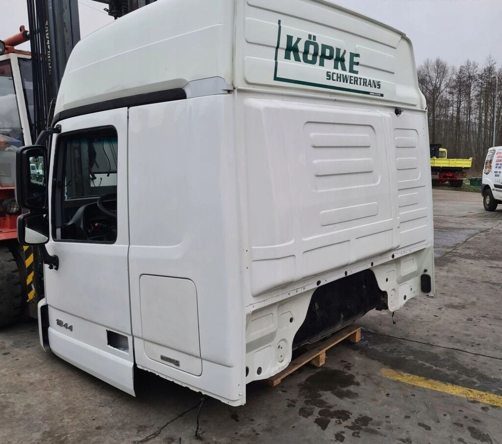 Mercedes-Benz ACTROS MP 3 MEGA SPACE - Kabina pro Nákladní auto: obrázek 4 Mercedes-Benz ACTROS MP 3 MEGA SPACE - Kabina pro Nákladní auto: obrázek 4