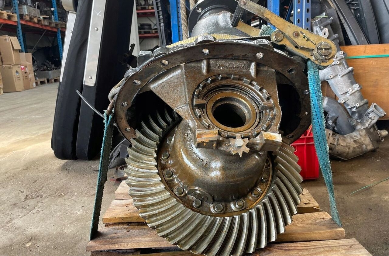 Mercedes-Benz ACTROS MP 4 2,611 R440-13 truck - Zadní náprava pro Nákladní auto: obrázek 5 Mercedes-Benz ACTROS MP 4 2,611 R440-13 truck - Zadní náprava pro Nákladní auto: obrázek 5