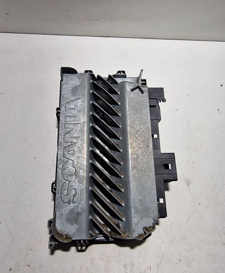 Scania Sterownik Świateł CUV2 R EURO6 2382793 Scania Sterownik Świateł CUV2 Scania R EURO6 2382793 truck - Řídicí blok pro Nákladní auto: obrázek 1 Scania Sterownik Świateł CUV2 R EURO6 2382793 Scania Sterownik Świateł CUV2 Scania R EURO6 2382793 truck - Řídicí blok pro Nákladní auto: obrázek 1
