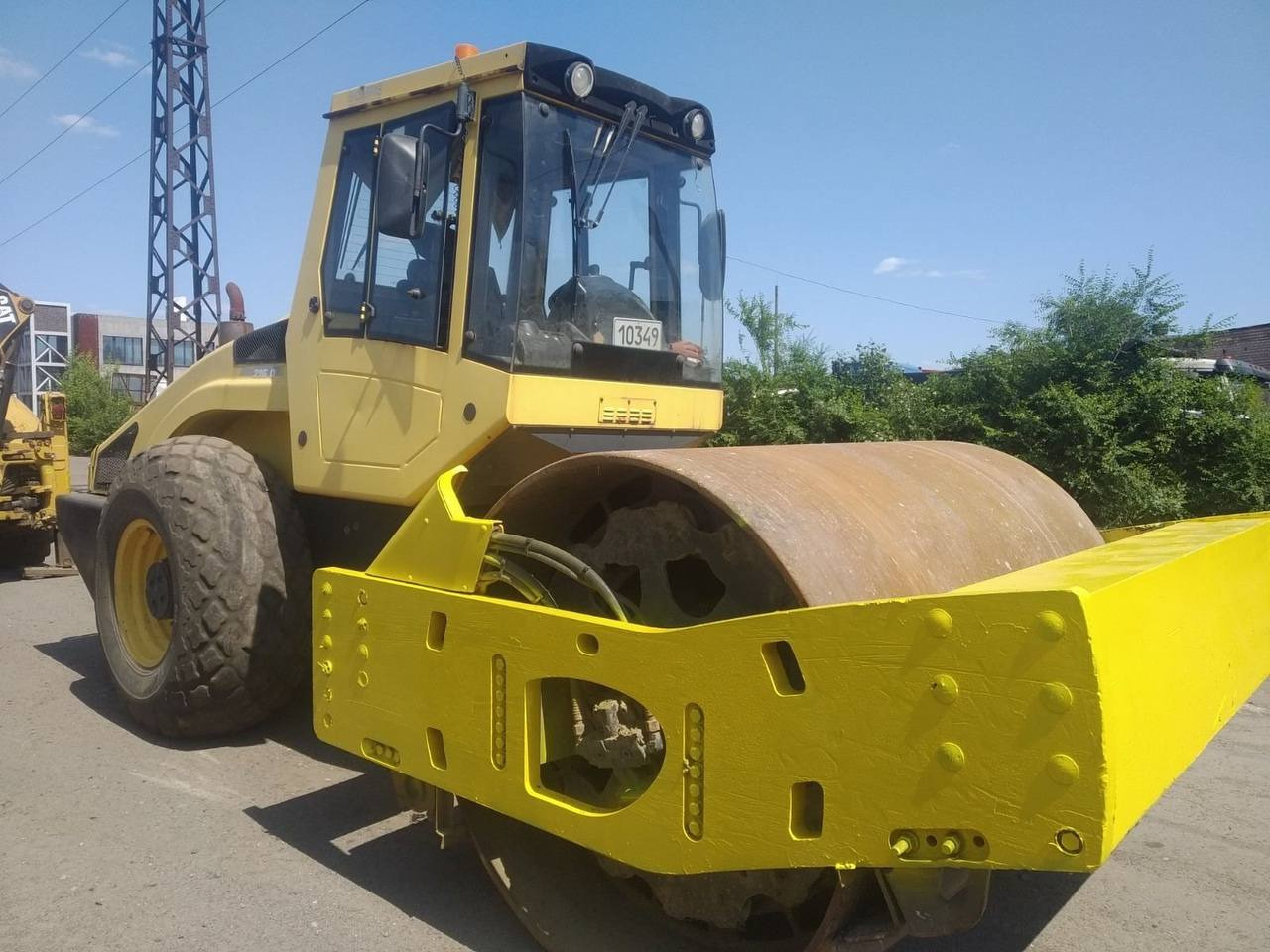 BOMAG BW 216 DH-4 - Kompaktor: obrázek 1 BOMAG BW 216 DH-4 - Kompaktor: obrázek 1