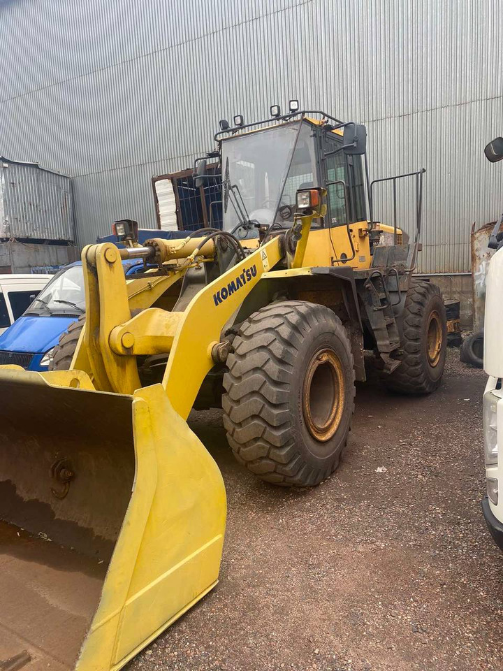 KOMATSU WA380-6 - Kolový nakladač: obrázek 4 KOMATSU WA380-6 - Kolový nakladač: obrázek 4