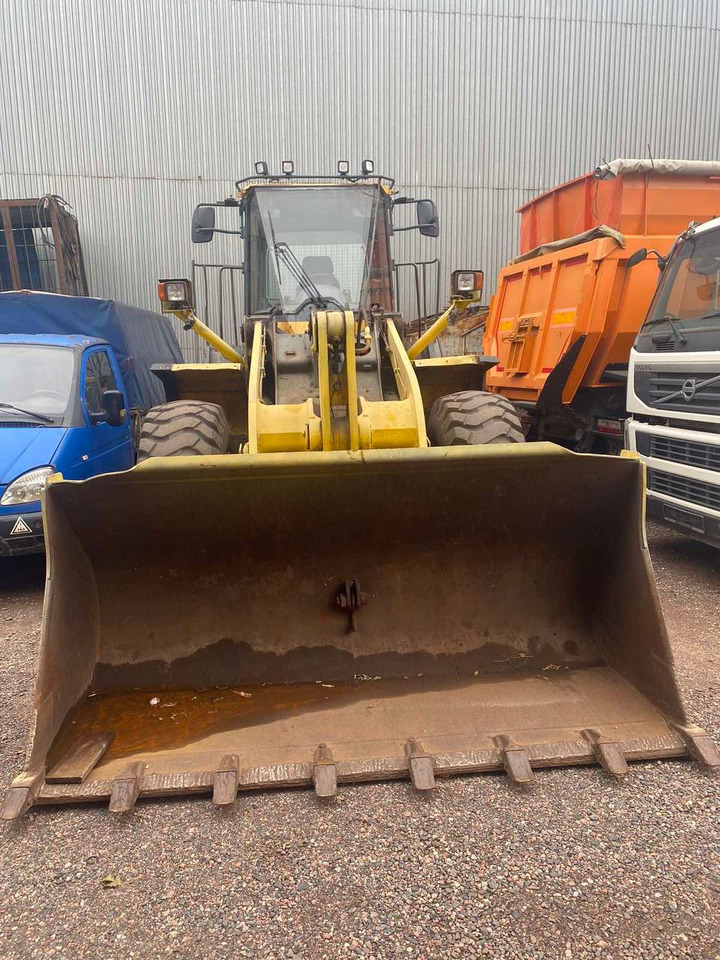 KOMATSU WA380-6 - Kolový nakladač: obrázek 3 KOMATSU WA380-6 - Kolový nakladač: obrázek 3