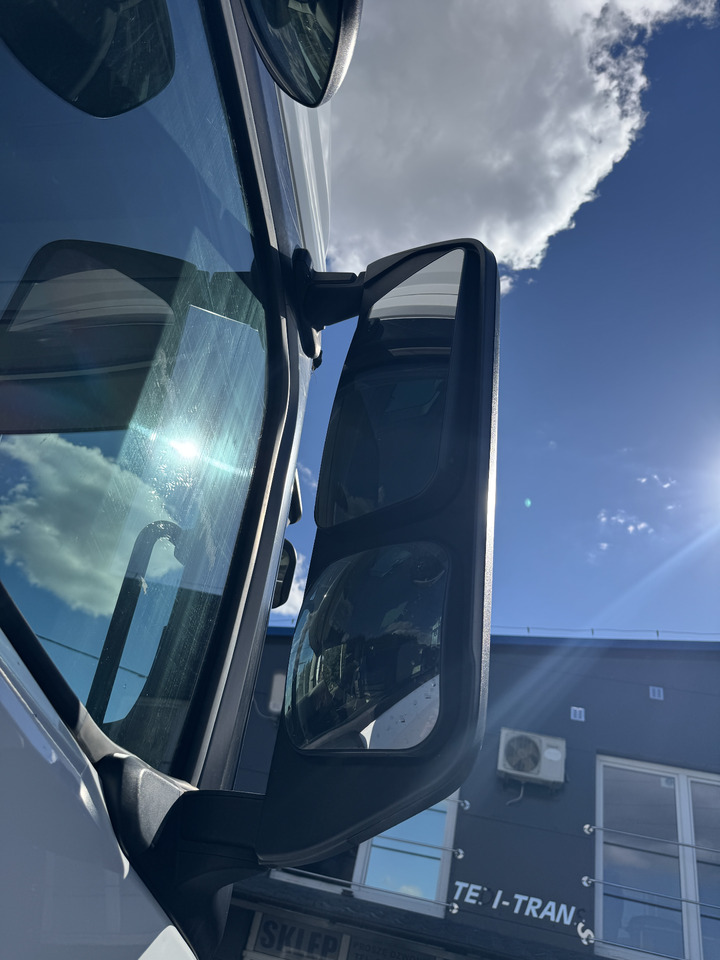 Ford F-Max - Zpětné zrcátko: obrázek 3 Ford F-Max - Zpětné zrcátko: obrázek 3