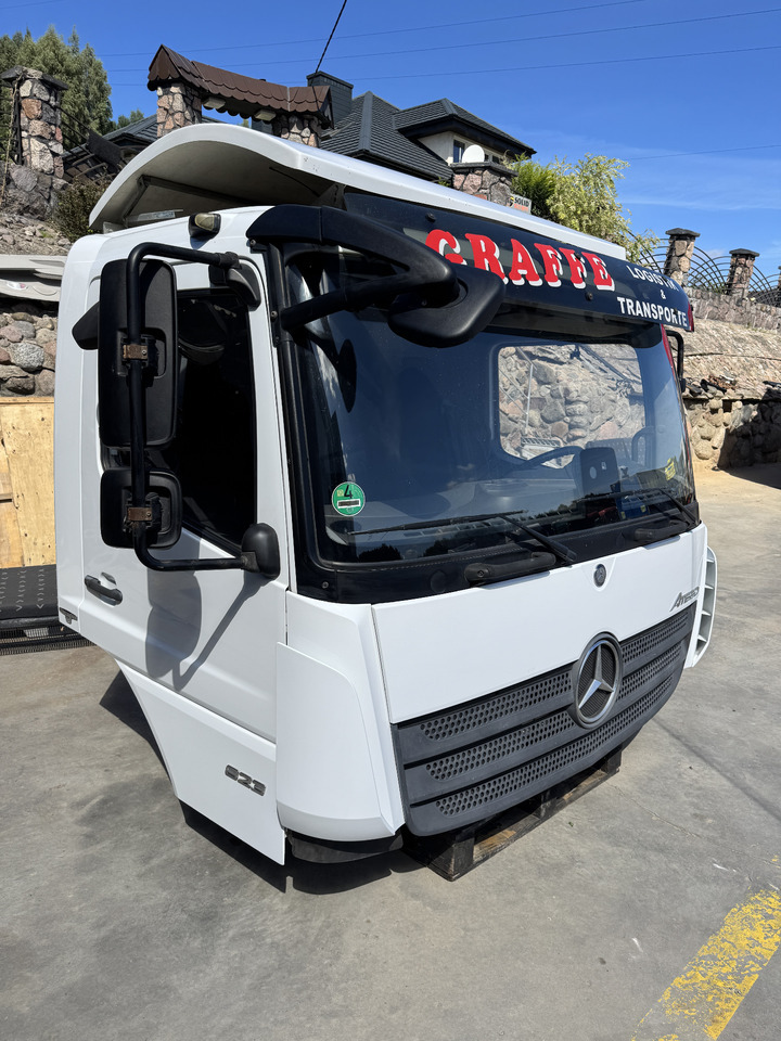 Mercedes Atego III - Kabina: obrázek 2 Mercedes Atego III - Kabina: obrázek 2