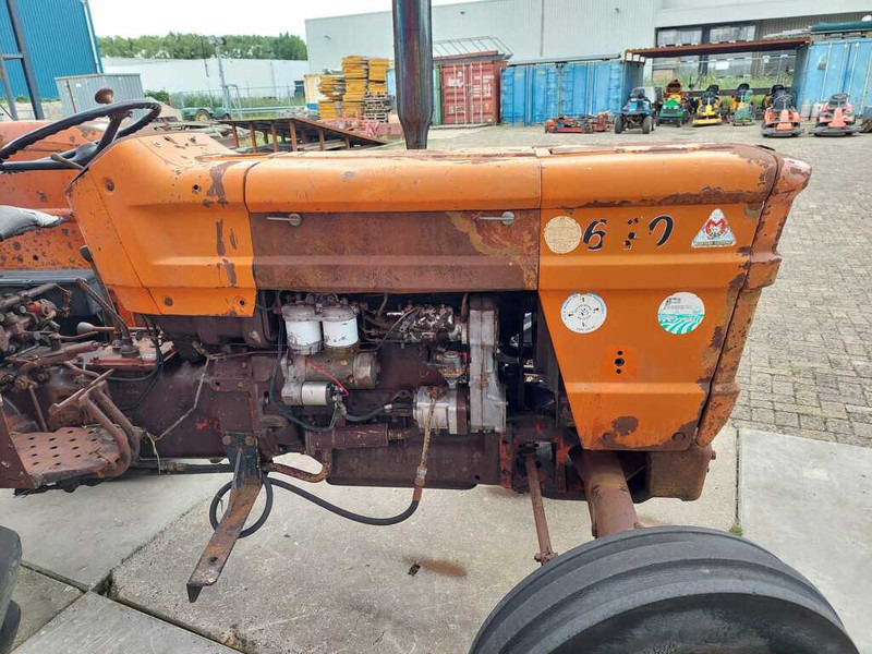 Fiat 640/8 - Traktor: obrázek 5 Fiat 640/8 - Traktor: obrázek 5