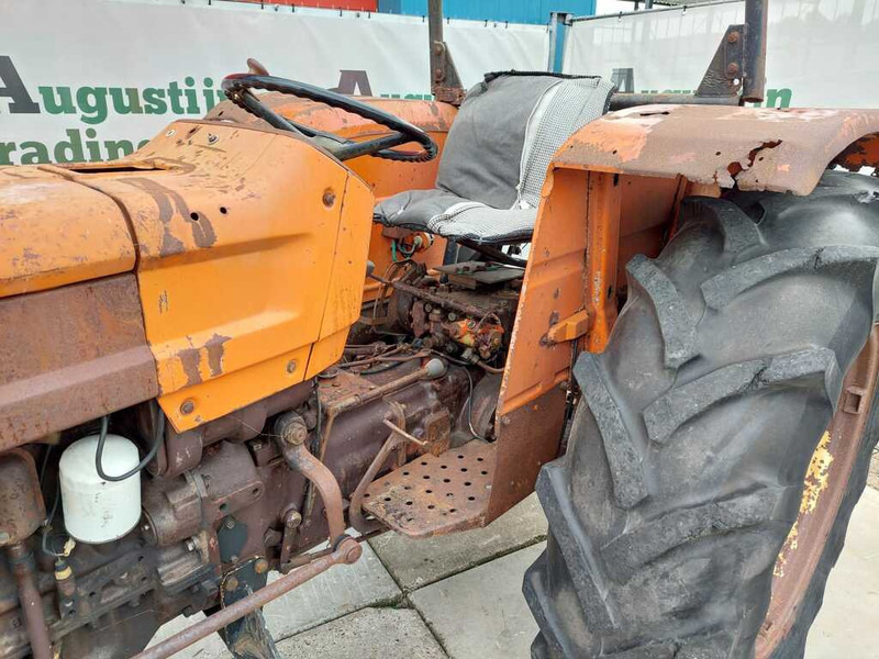 Fiat 640/8 - Traktor: obrázek 3 Fiat 640/8 - Traktor: obrázek 3