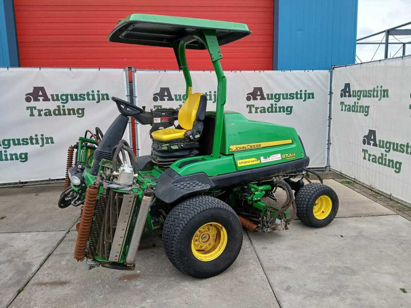 John Deere 8700 A - Sekačka na trávu: obrázek 5 John Deere 8700 A - Sekačka na trávu: obrázek 5