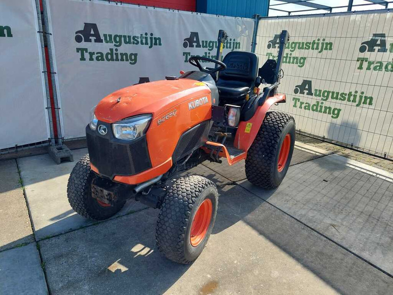 Kubota B 2650 HST - Traktor: obrázek 1 Kubota B 2650 HST - Traktor: obrázek 1