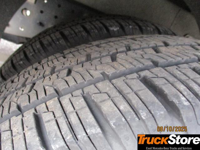 FUSO Canter 3C15 - Dodávka skřín: obrázek 4 FUSO Canter 3C15 - Dodávka skřín: obrázek 4