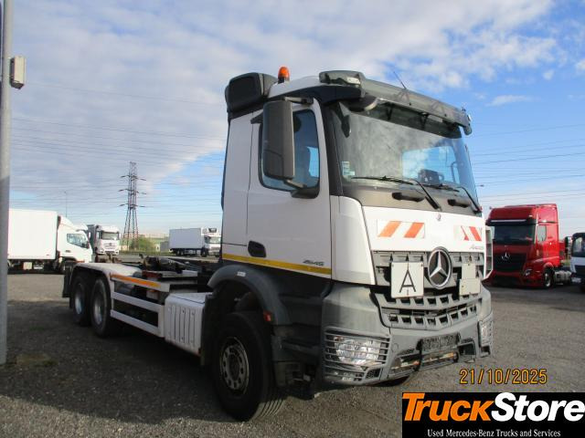 Mercedes-Benz Arocs 2645 L - Hákový nosič kontejnerů: obrázek 3 Mercedes-Benz Arocs 2645 L - Hákový nosič kontejnerů: obrázek 3