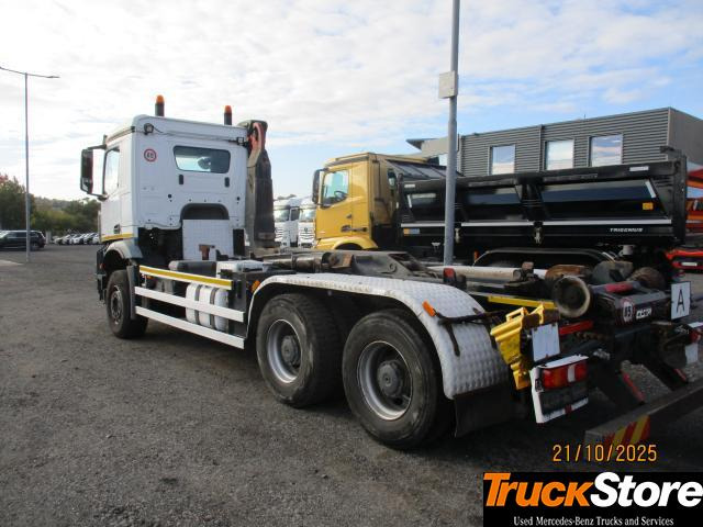 Mercedes-Benz Arocs 2645 L - Hákový nosič kontejnerů: obrázek 5 Mercedes-Benz Arocs 2645 L - Hákový nosič kontejnerů: obrázek 5
