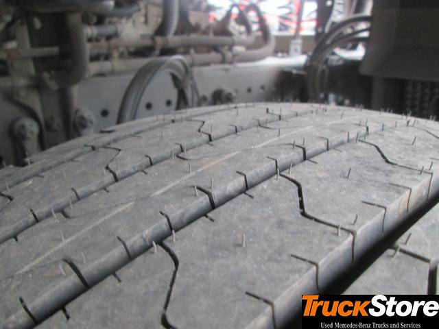 Mercedes-Benz Actros 1845 LS - Tahač: obrázek 5 Mercedes-Benz Actros 1845 LS - Tahač: obrázek 5