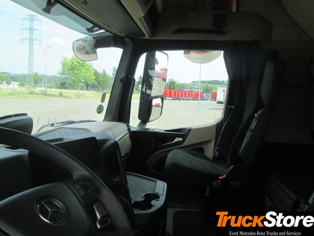Tahač Mercedes-Benz Actros 1845 LS nRL: obrázek 6