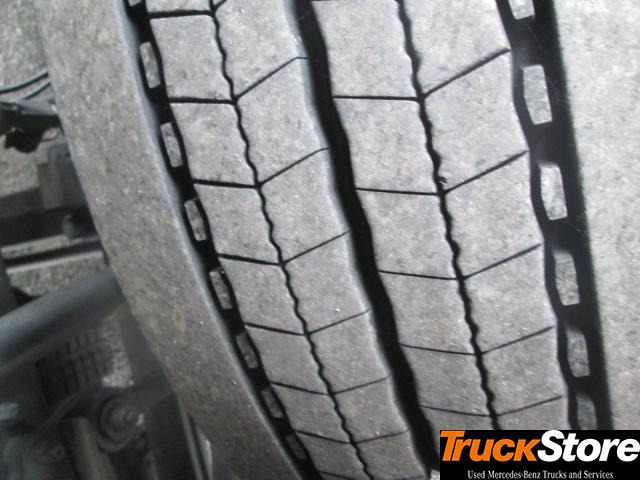 Mercedes-Benz Actros 1848 LS - Tahač: obrázek 4 Mercedes-Benz Actros 1848 LS - Tahač: obrázek 4