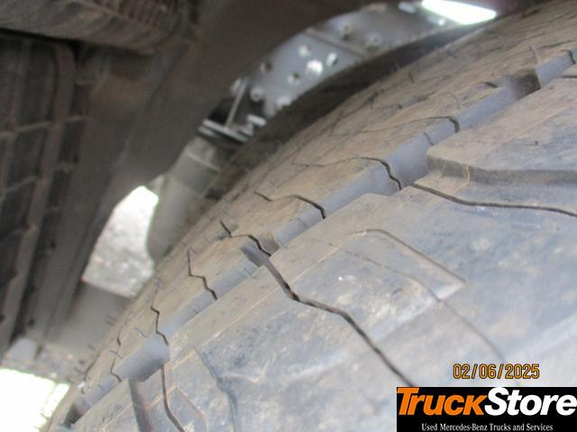 Mercedes-Benz Actros 1851 LS - Tahač: obrázek 4 Mercedes-Benz Actros 1851 LS - Tahač: obrázek 4