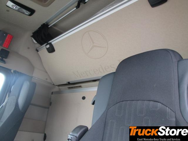 Mercedes-Benz Actros 2545 LS - Tahač: obrázek 2 Mercedes-Benz Actros 2545 LS - Tahač: obrázek 2