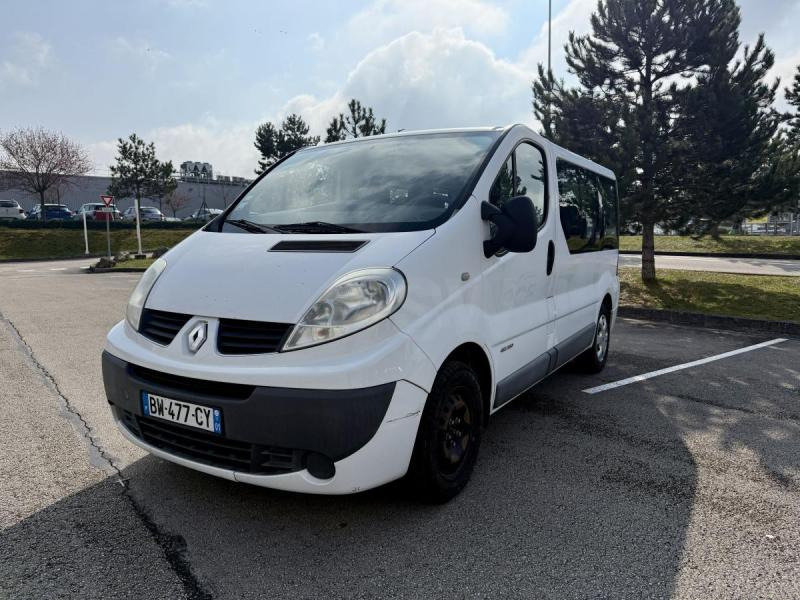 Renault Trafic - Mikrobus: obrázek 1 Renault Trafic - Mikrobus: obrázek 1