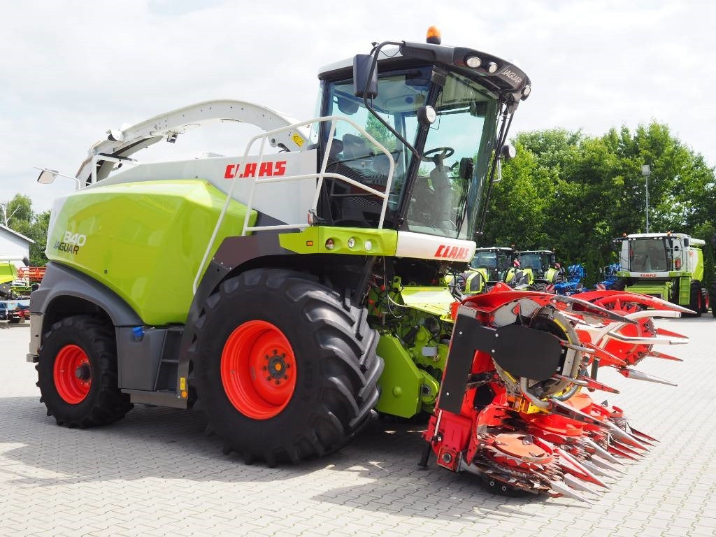 Claas Jaguar 840 + Kemper 345 Plus - Sklízecí řezačka: obrázek 4 Claas Jaguar 840 + Kemper 345 Plus - Sklízecí řezačka: obrázek 4
