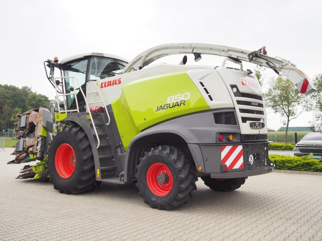 Claas Jaguar 850 4WD + Orbis 600 SD - Sklízecí řezačka: obrázek 2 Claas Jaguar 850 4WD + Orbis 600 SD - Sklízecí řezačka: obrázek 2