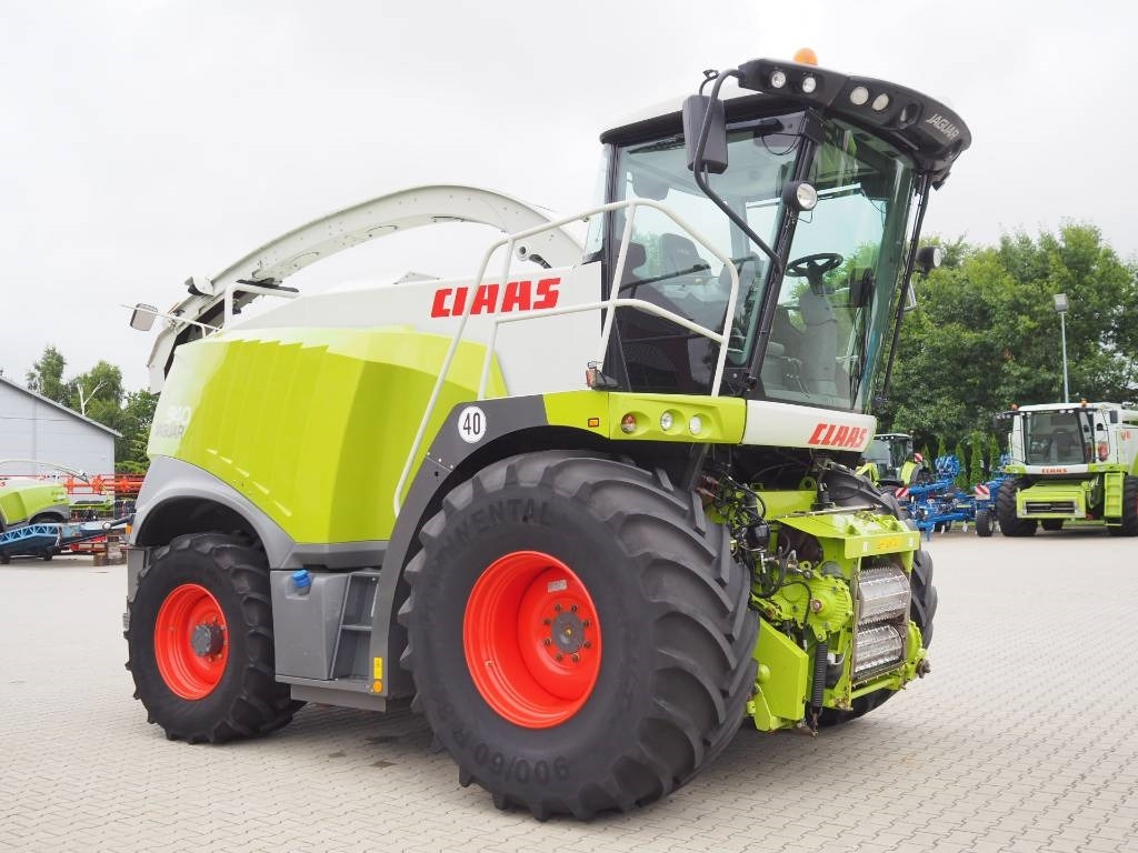 Claas Jaguar 940 4WD - Sklízecí řezačka: obrázek 4 Claas Jaguar 940 4WD - Sklízecí řezačka: obrázek 4