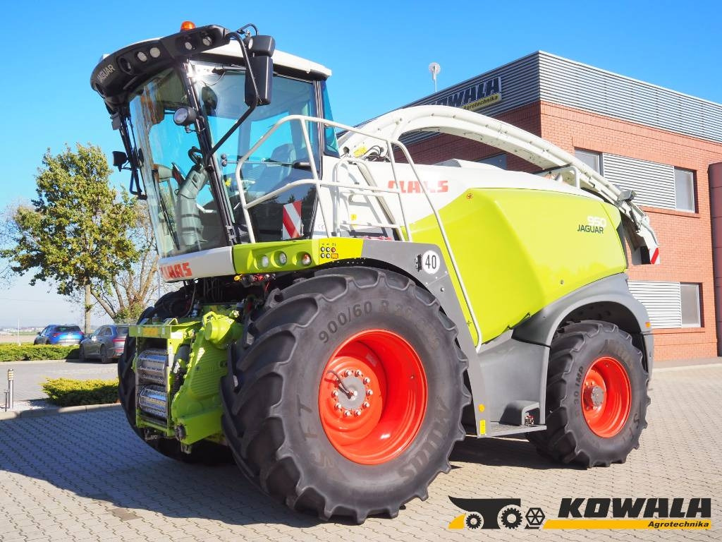 Claas Jaguar 950 4x4 - Sklízecí řezačka: obrázek 1 Claas Jaguar 950 4x4 - Sklízecí řezačka: obrázek 1